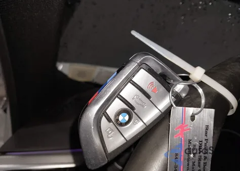 2018 BMW 530I xDrive z USA, uszkodzony, nr VIN WBAJA7C52JWA73192